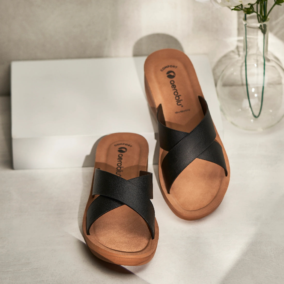AEROBLU PARTY WEAR FLAT SLIPPERS FOR WOMEN | L404