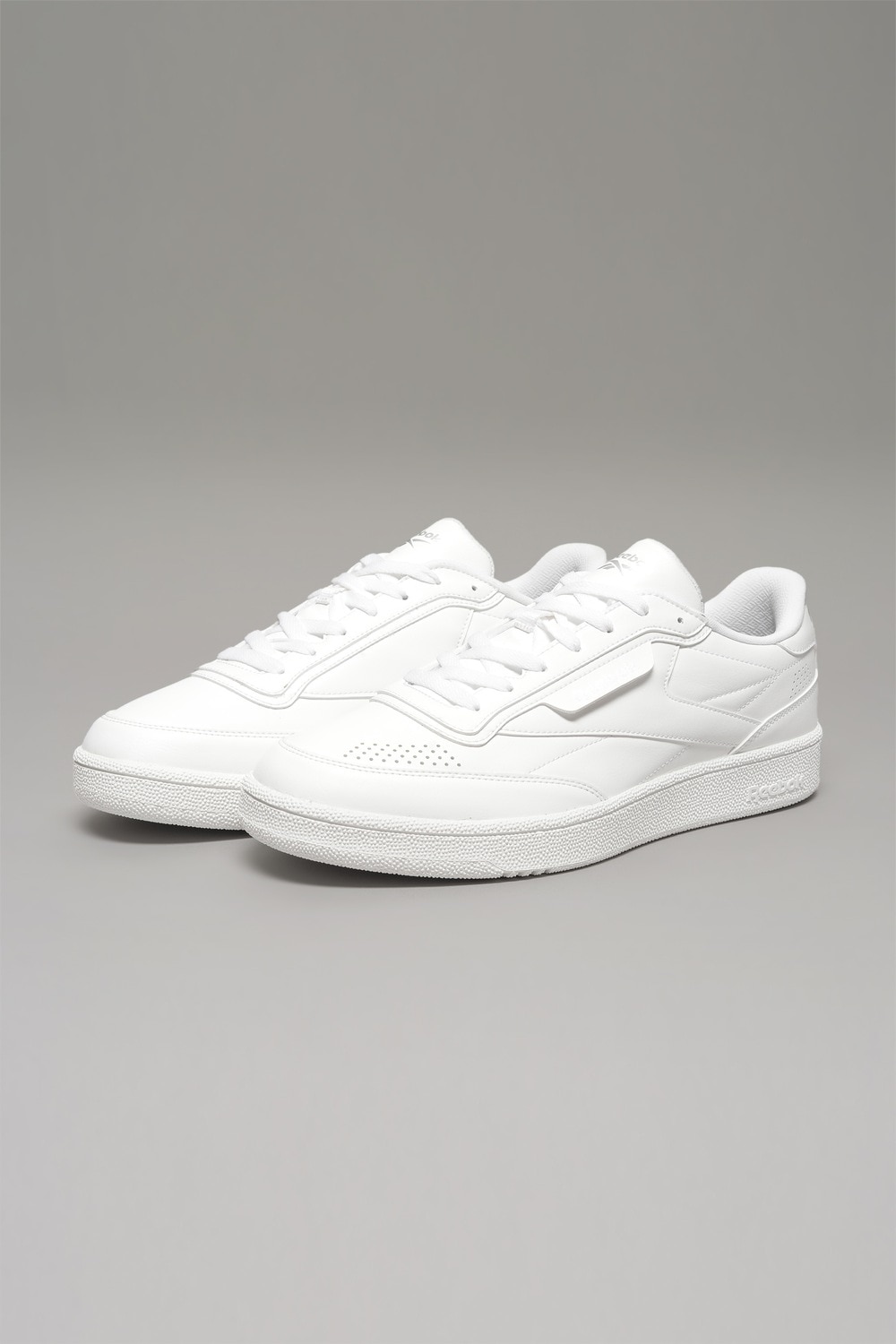 Reebok Club C Chester - Men White Sneakers