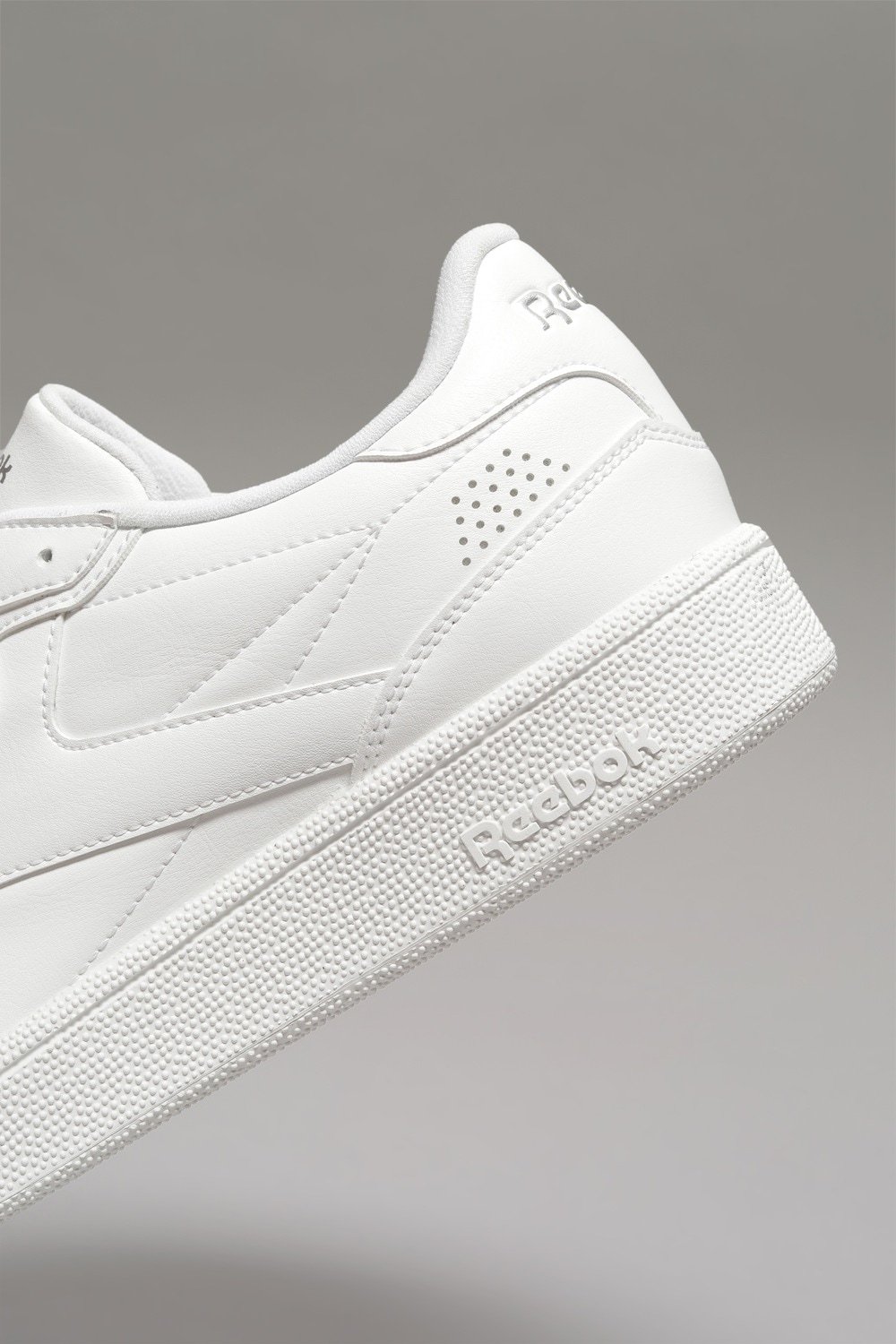 Reebok Club C Chester - Men White Sneakers