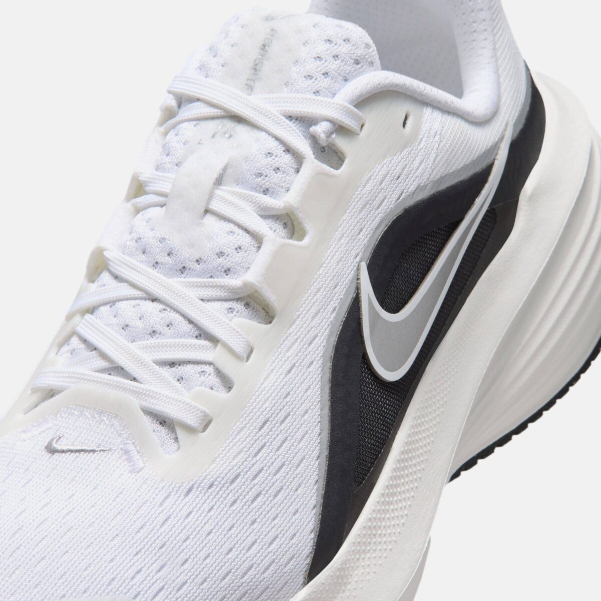Nike Downshifter 14 Men’s  Road Running Shoes